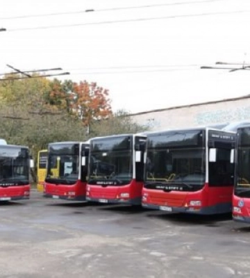 На яких маршрутах: у Харкові курсуватимуть польські автобуси