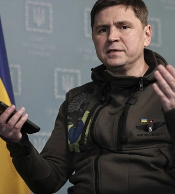 Говорить о выходе российских войск из Херсона рано - Подоляк