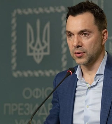 Арестович оценил возможность отхода оккупантов из Херсона в ближайшие дни