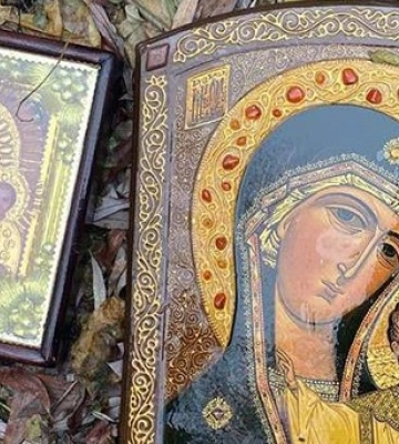 В Чернигове нацгвардейцы выловили из реки иконы