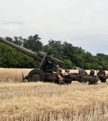 8 хвиль обстрілів Дніпропетровщини, удар по житловому будинку у Запоріжжі: як минула ніч у регіонах  (Відео)