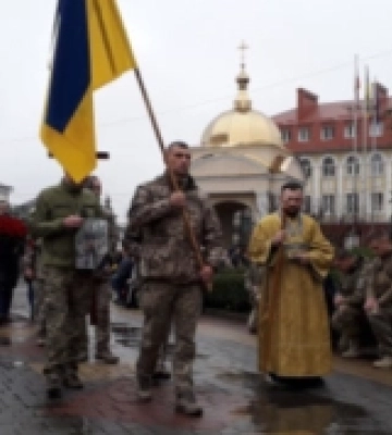 Лучани провели в останню дорогу захисника Дениса Кудрявцева