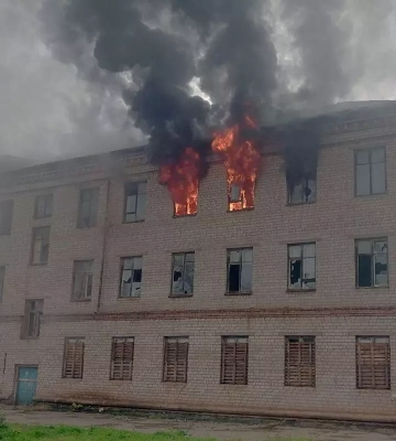 У Тернівського району Кривого Рогу горіла будівля