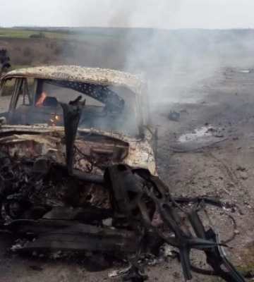 На Харківщині ворожий снаряд влучив у цивільне авто, поранений водій