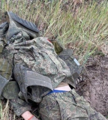 В Каховке ВСУ ударили по зданию, где базировались 200 россиян, у врага – значительные потери