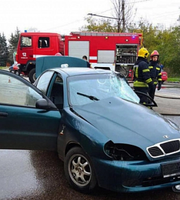 В Кривом Роге в результате ДТП пострадала семья с двумя детьми