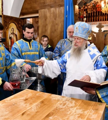 На Волыни освящен Покровский храм вместо захваченного ПЦУ