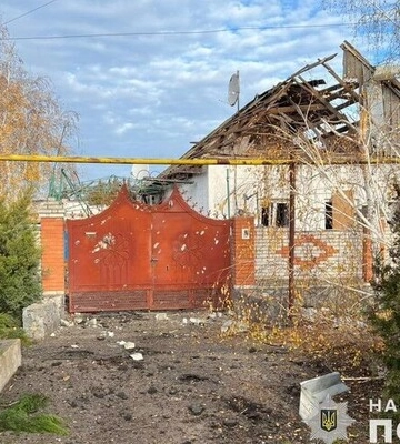 Наслідки російських ударів по Запорізькій області: зруйновано центр Гуляйполя, є влучання по підприємству обласного центру. ФОТОрепортаж