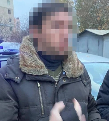 Столичний “благодійник” переправляв за кордон призовників, але попався прокурорам: черговий незаконний “шлях” перекрито