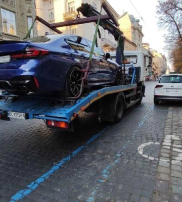 У Львові за минулий тиждень інспектори з паркування виписали штрафів на понад 2 млн грн