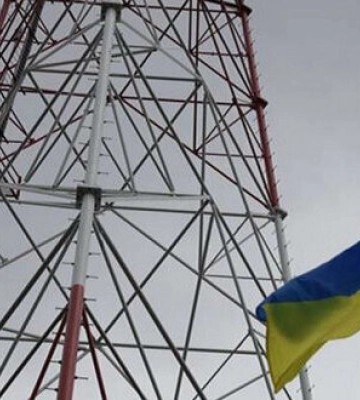 На Херсонщині росіяни підірвали вишки зв’язку українських операторів та готують провокативні обстріли населених пунктів, - ГУР