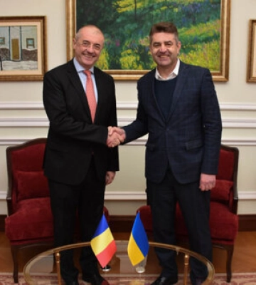 Румунія всебічно підтримуватиме Київ у протидії збройній агресії Росії, - посол Мікула