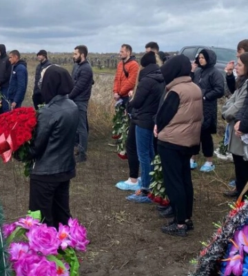 У Дніпрі попрощалися з 25-річною вагітною, яка загинула внаслідок ракетної атаки 