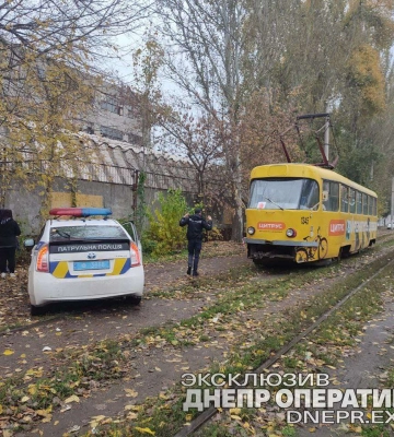У Дніпрі трамвай переїхав п&amp;#039;яного чоловіка: фото 18+