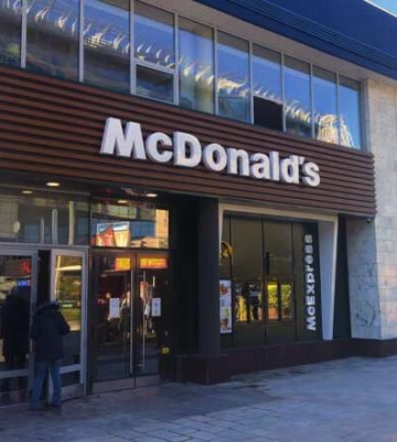 McDonald&#039;s возобновляет работу еще трех ресторанов в Киеве и области