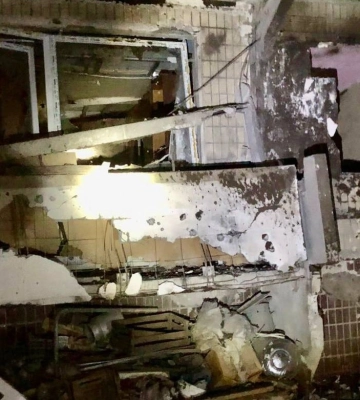 Ночной обстрел Никополя: российские снаряды повредили десяток домов