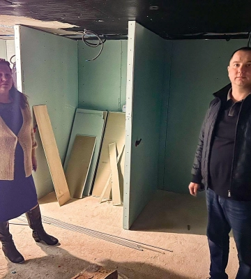 В поселке под Харьковом строят укрытие с лифтом и интернетом