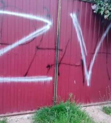 Фермер-зрадник з Київщини &quot;зустрічав&quot; рашистів та годував їх під час окупації. Йому оголосили про підозру, - СБУ. ФОТОрепортаж
