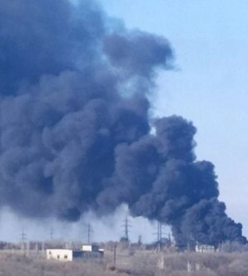 У окупованій Ясинуватій на Донеччині велика пожежа. ФОТОрепортаж