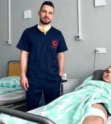 Вибухом паралізувало ногу: у Львові воїну пересадили нерв, щоб він міг ходити