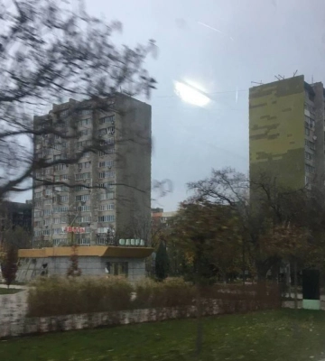 Окупанти повністю зафарбували мурал «Мілана» у Маріуполі