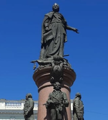 У мерії Одеси розвінчали міф про Катерину II та розповіли про долю решти імперських пам’ятників