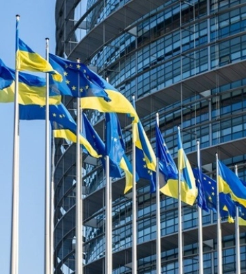 Еврокомиссия в среду представит предложения относительно выделения Украине 18 млрд макрофина на 2023г