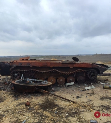 Горы мусора и «наскальная живопись» от рашистов: хроники освобожденных территорий Херсонской области 