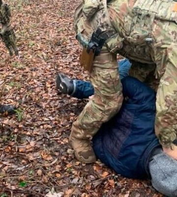 На Сумщине обнаружен схрон оружия и обезврежена вражеская ДРГ, которая готовила убийства командиров ССО ВСУ, - СБУ. ВИДЕО+ФОТОрепортаж
