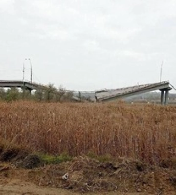 В очікуванні наступу ЗСУ? Окупанти підірвали три мости на Херсонщині й Миколаївщині, фото та карта