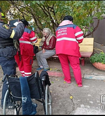 Пожилую женщину спасли во время пожара в Металлургическом районе