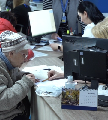 Дніпро прихистив 180,5 тис. переселенців: яку допомогу їм надає місто