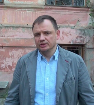 На півночі Криму російські військові активно риють окопи