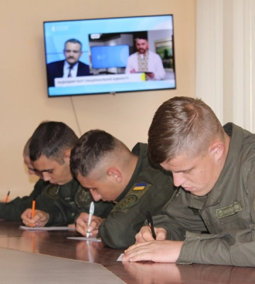 Закарпатські нацгвардійці долучились до Всеукраїнського радіодиктанту (ФОТО)