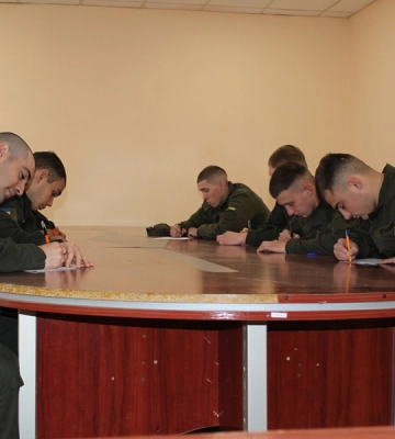 Нацгвардійці Закарпаття долучились до Всукраїнського Радіодиктанту