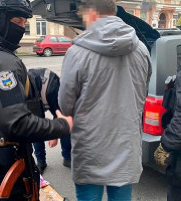 У столиці на продажі зброї викрито двох жителів Київщини