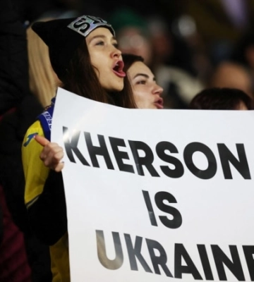 Росіяни заявили про відведення військ з Херсона