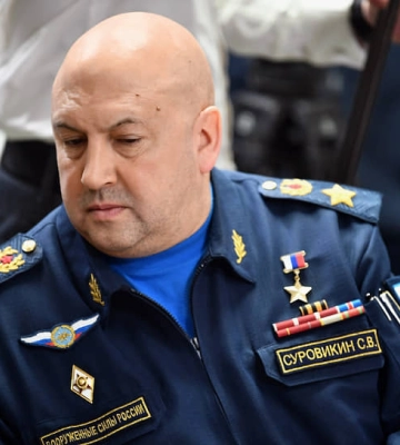 &quot;Задействуют для наступления&quot;: Суровикин рассказал, куда бросят ВС РФ после выхода из Херсона