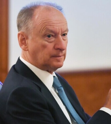 Патрушев прилетел в Иран после сообщений о передаче ракет для РФ