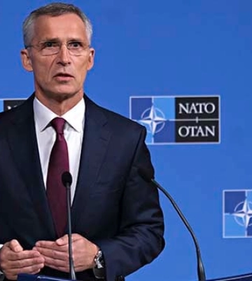 Потрібно чекати та спостерігати: Столтенберг про відведення росіян з окупованого Херсона