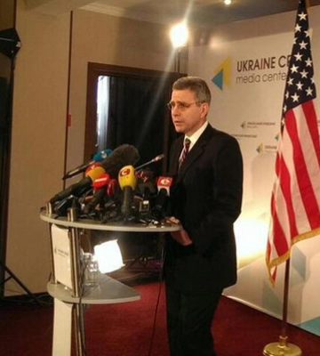 США назначили экс-посла Пайетта координатором по восстановлению энергосистемы Украины