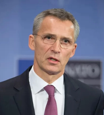 Отступление россиян из Херсона: поддержка Украины работает, — Столтенберг