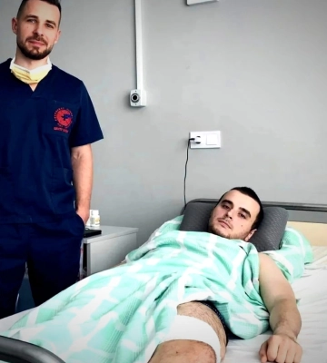 Парализовало ногу: во Львове провели уникальную операцию бойцу из Харькова