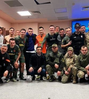 Шахтар зустрівся із захисниками України після перемоги над Вересом