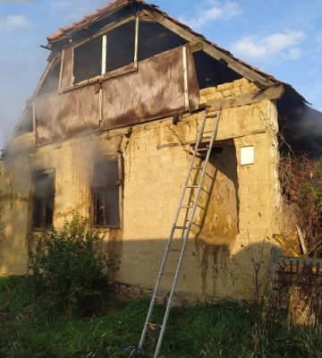 На Закарпатті трапилась масштабна пожежа: постраждав чоловік