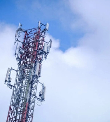 У Херсоні мобільний зв’язок працює на генераторі та Starlink, - Федоров