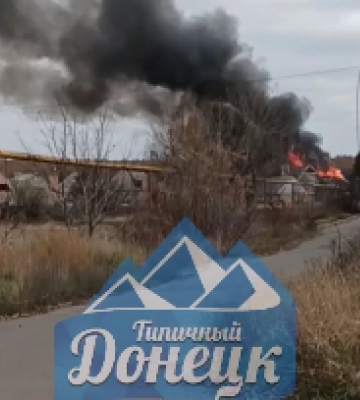 У Донецьку через обстріл почалися пожежі