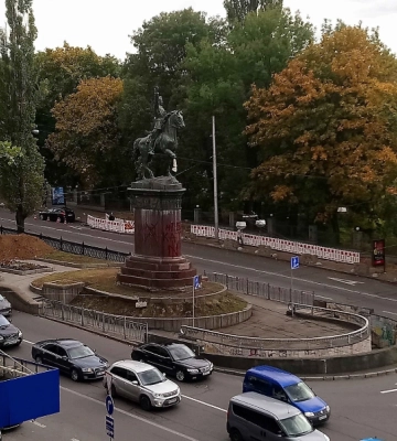 У столиці демонтують пам’ятники Щорсу і Ватутіну