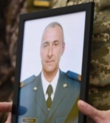 У Рівному попрощалися із військовим Олегом Тишковим