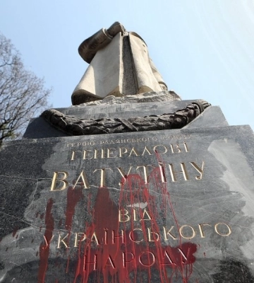 У столиці демонтують пам’ятники Щорсу і Ватутіну